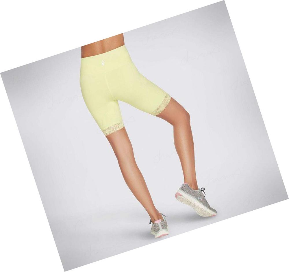 Pantalones Cortos Skechers GOWALK Encaje 10 inch Bike Mujer Amarillo | 58T2B_AR