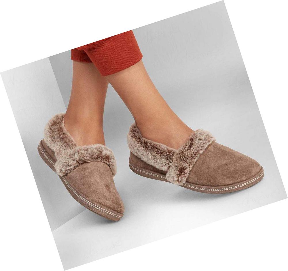 Pantuflas Skechers Cozy Campfire - Team Toasty Mujer Marrones Oscuro | 62018_AR