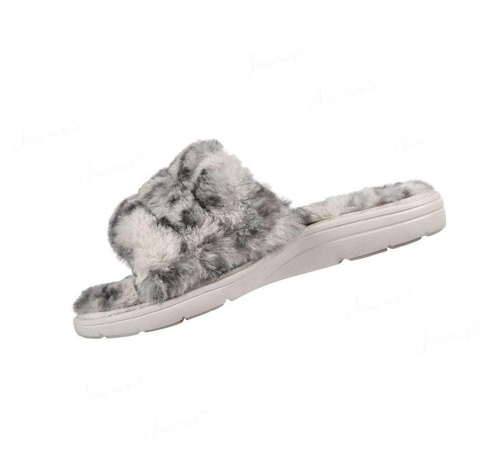 Pantuflas Skechers GO Lounge: Arch Fit Lounge - Furrreal Mujer Blancas | 5828W_AR