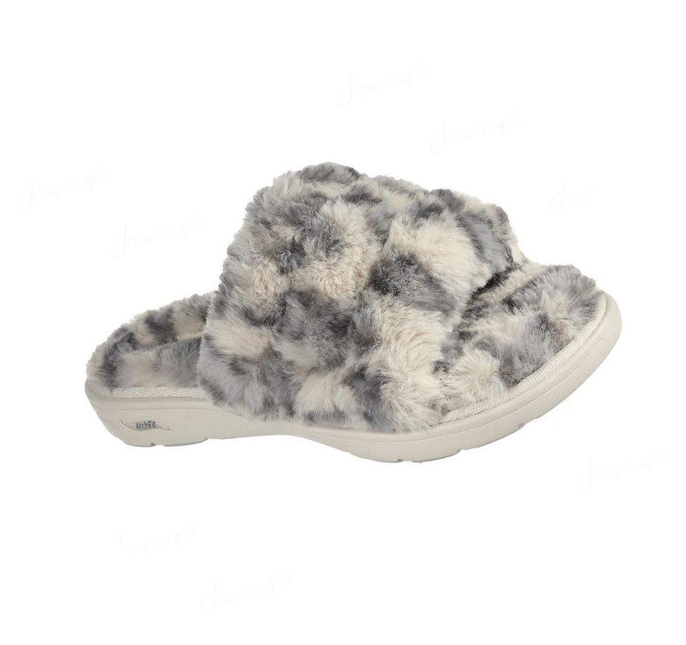 Pantuflas Skechers GO Lounge: Arch Fit Lounge - Furrreal Mujer Blancas | 5828W_AR