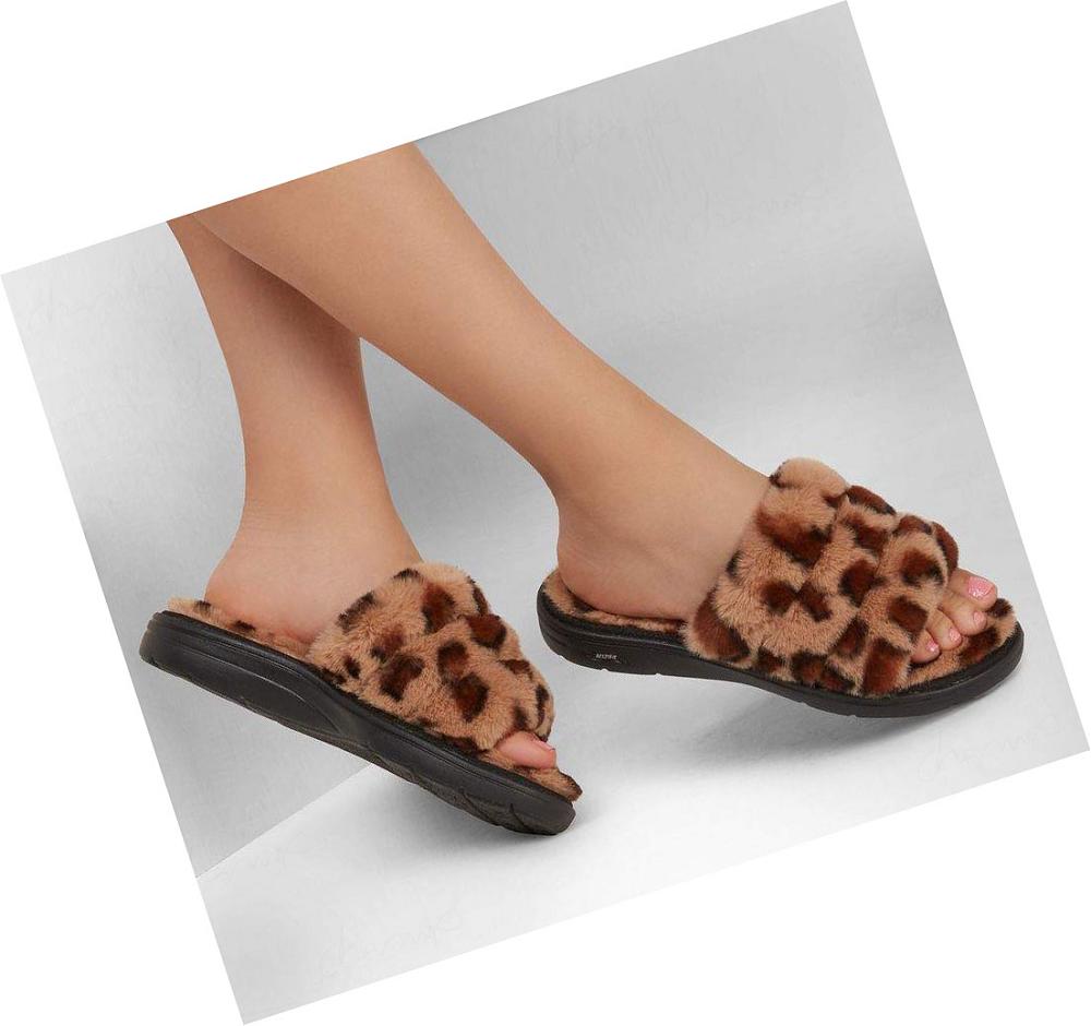 Pantuflas Skechers GO Lounge: Arch Fit Lounge - Furrreal Mujer Leopardo | 5830L_AR