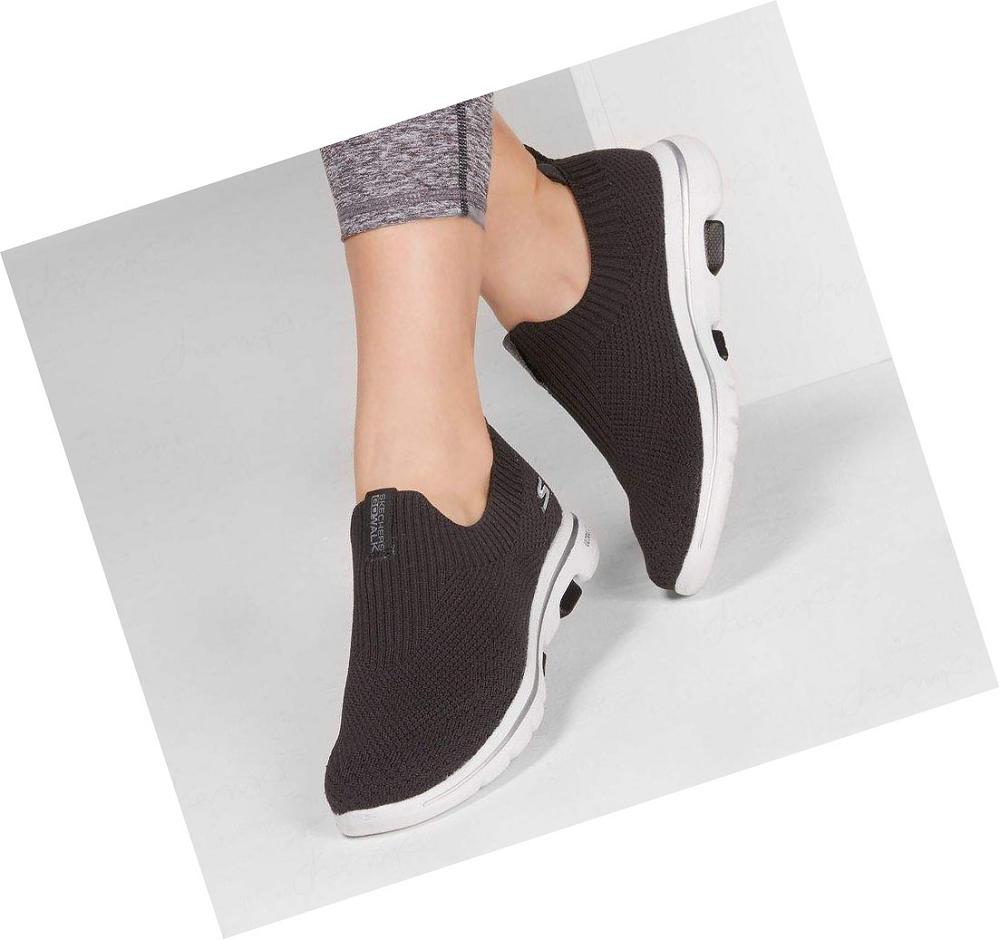 Zapatillas Para Caminar Skechers GOwalk 5 - Trendy Mujer Negras Blancas | I3050_AR