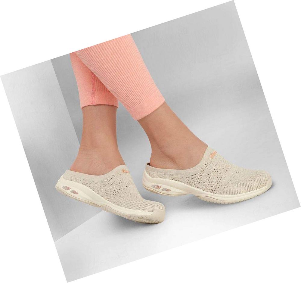 Zapatillas Sin Cordones Skechers Relaxed Fit: Commute Time - In The Clear Mujer Beige | A838W_AR