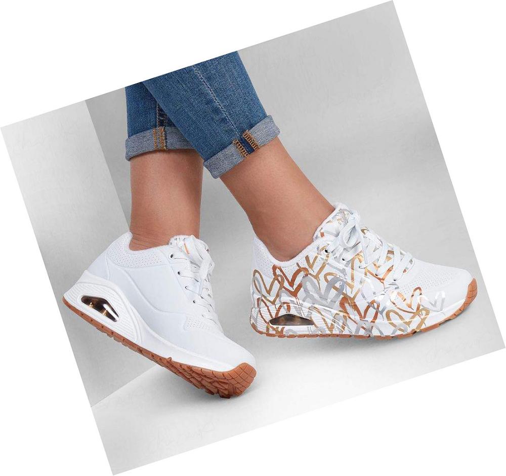 Zapatillas Skechers x JGoldcrown: Uno - Metallic Love Mujer Blancas Doradas | T5T3A_AR